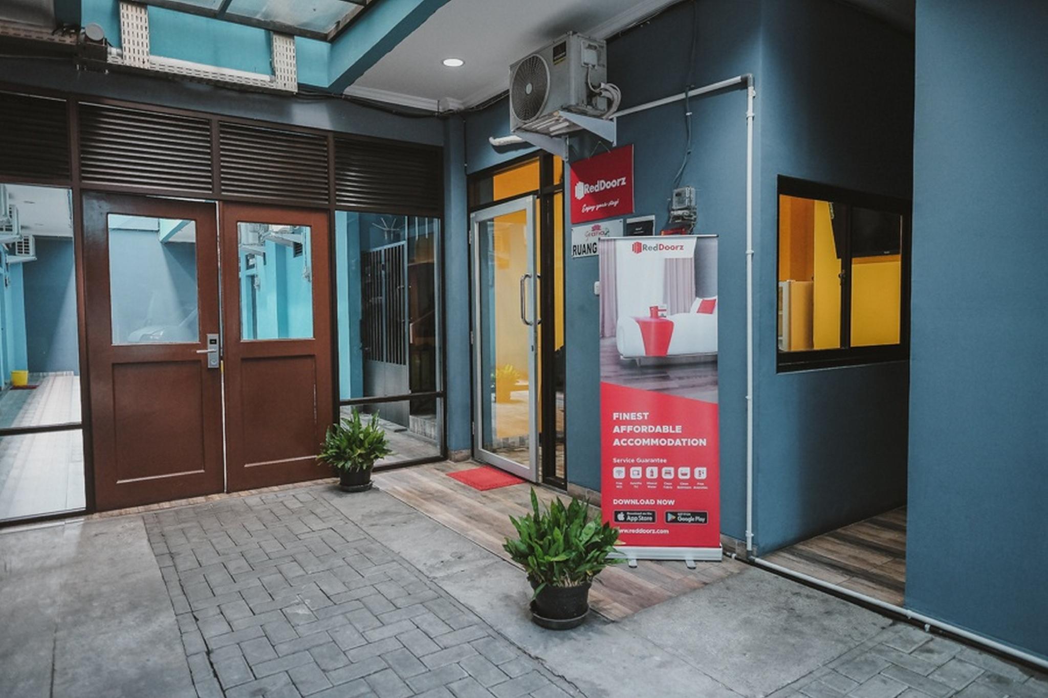 Reddoorz Near Rsud Koja Hotel Jakarta Eksteriør billede
